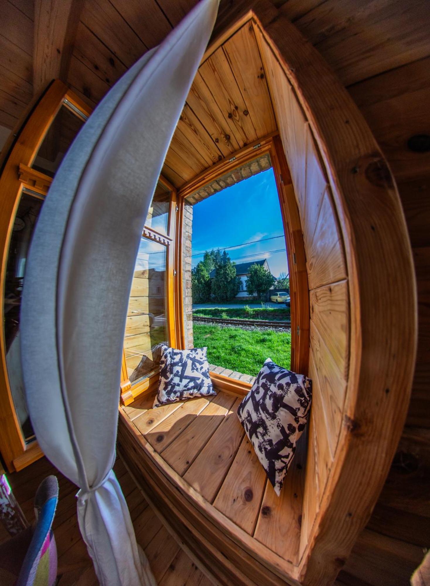 Minifaktura Loft Apartman & Reggelizo Es Etelbar Szokolya Екстериор снимка
