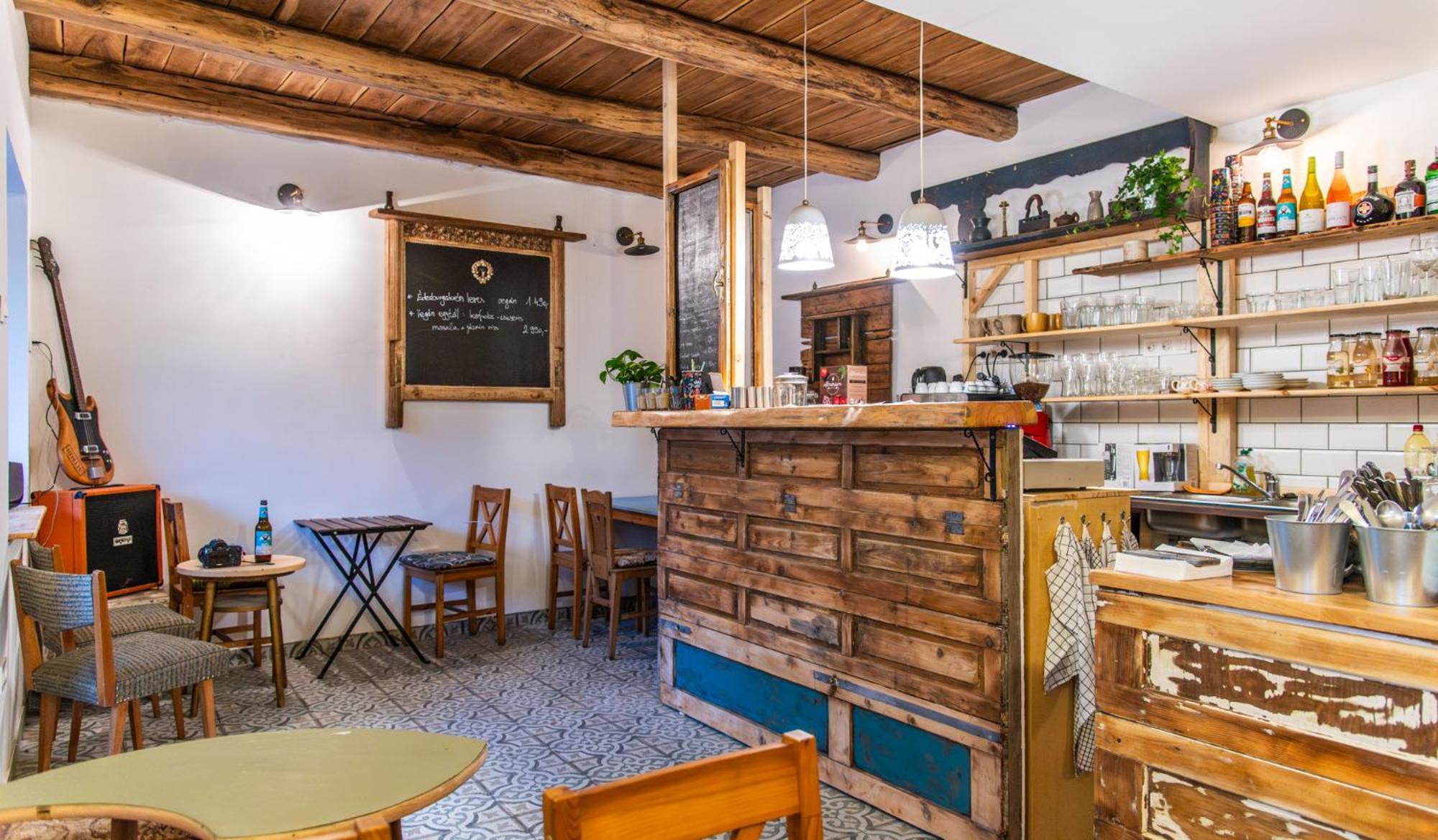 Minifaktura Loft Apartman & Reggelizo Es Etelbar Szokolya Екстериор снимка